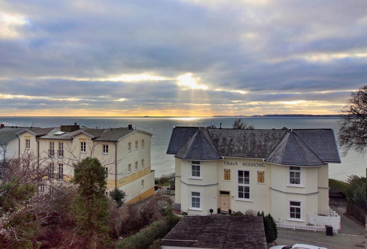 Villa Ostseelilie - Appartements Mit Balkon Und Meerblick Sassnitz Exterior foto